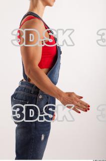 Arm moving blue jeans red singlet of Rebecca 0012